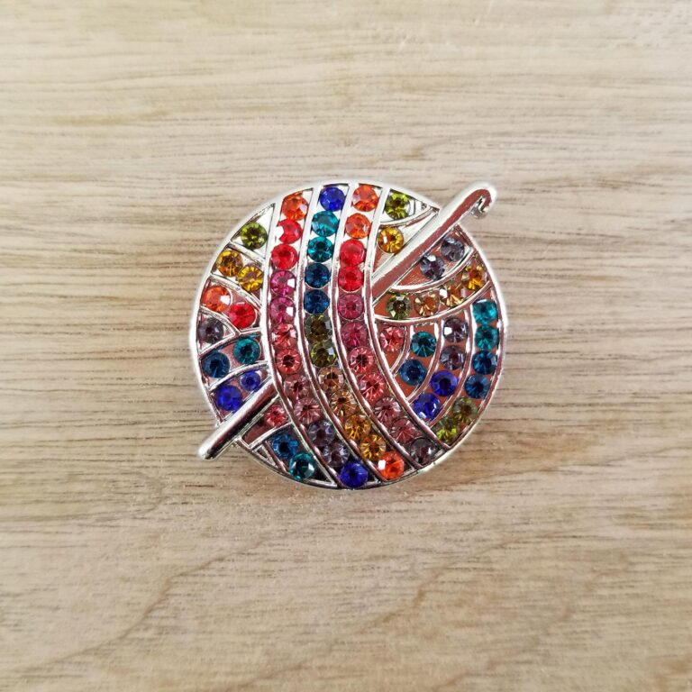 crochet-magnetic-pin