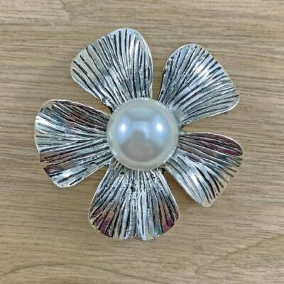 silver flower pearl magnetic shawl scarf pin
